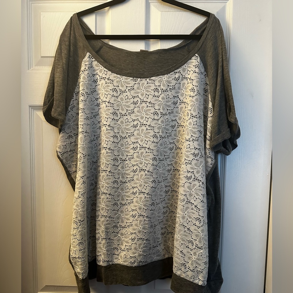 Torrid short sleeve tee with lace front